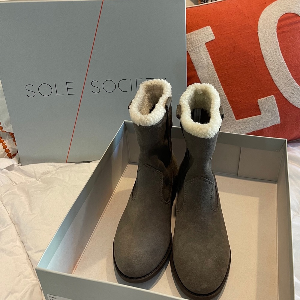 New in Box Sole Society So-Verona Boots - Picture 7 of 11